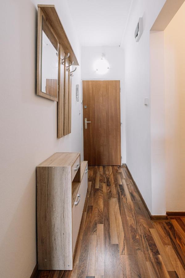 ברטיסלאבה Cozy Apartment In Ruzinov מראה חיצוני תמונה